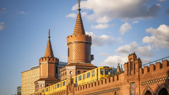 Oberbaumbrücke mit Hochbahn
