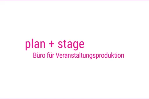 Das Bild zeigt das Logo der Firma in pinker, serfienloser Schrift: plan + stage, Büro für Veranstaltungsproduktion.