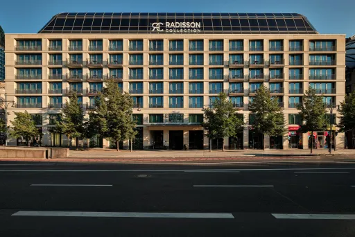 Außenansicht Radisson Blue Collection Hotel