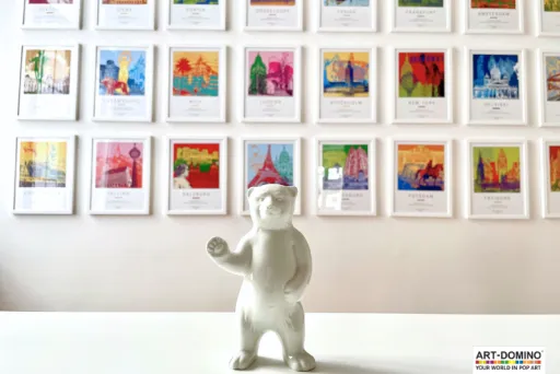 Berliner Bär aus Porzellan. Designed by Sabine Welz. Made in Germany.