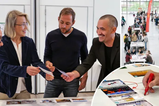 Mehrere Menschen arbeiten und diskutieren gemeinsam an Projekten in einem offenen Raum.