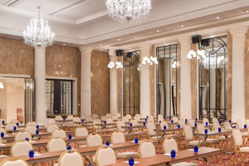 Ballroom Parlamentarisch Style 