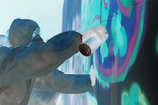 Meeting Guide Berlin, timebandits, Graffiti Event, Sprayer, Mural, Schutzanzug, Spraydose