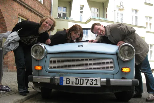 timebandits, Meeting Guide Berlin, blauer Trabi, Trabi Rallye