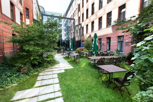 Location with garden city center 