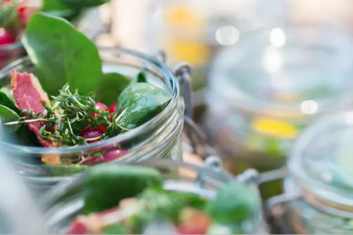 Meeting Guide Berlin Culpepper Catering Salat in einem Einmachglas