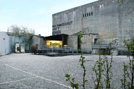 Meeting Guide Berlin, BEX Sightseeing, Berliner Stadtrundfahrt, Besichtigung, Busfahrt, Hop on, Hop off