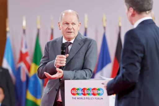 Kanzler Olaf Scholz im Interview beim Global Solutions Summit in Berlin