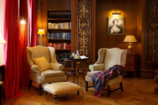 Bibliothek Louisa's Place Berlin