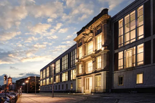 ESMT Facade - front side at the Schlossplatz