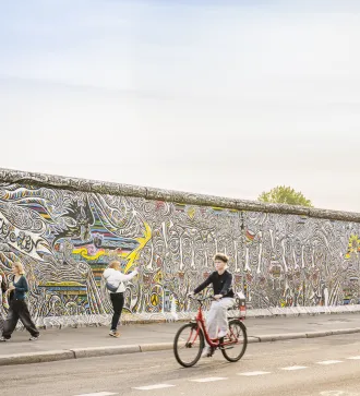 Berlin , East Side Gallery
