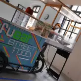 Catering bike by Refueat in the building of the Königliche Prozellan-Manufaktur Berlin