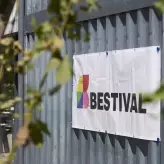 Plane mit dem BESTIVAL 2025 Logo bedruckt 