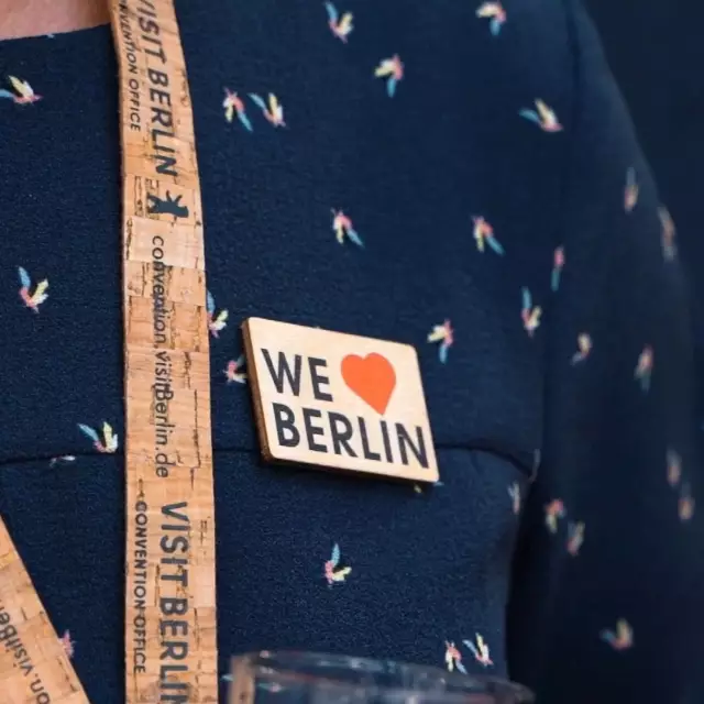 Lanyard aus Kork mit BESTIVAL Logo 