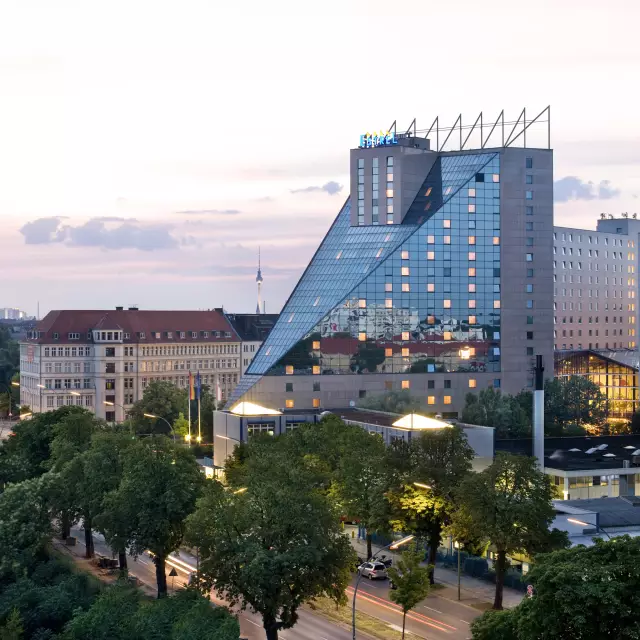 Estrel Außenansicht