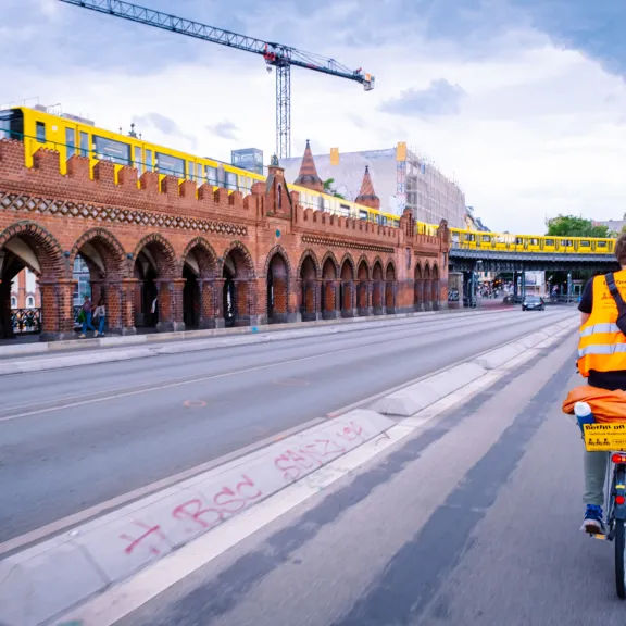 Berlin on Bike - Alternative Bike Tour - Oberbaumbrücke