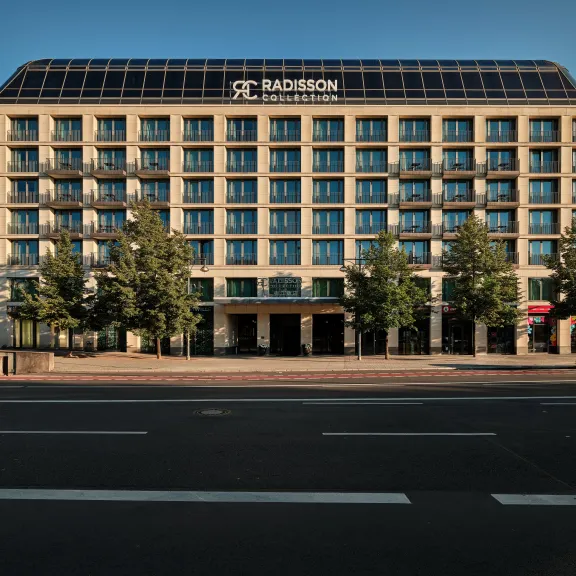 Außenansicht Radisson Blue Collection Hotel