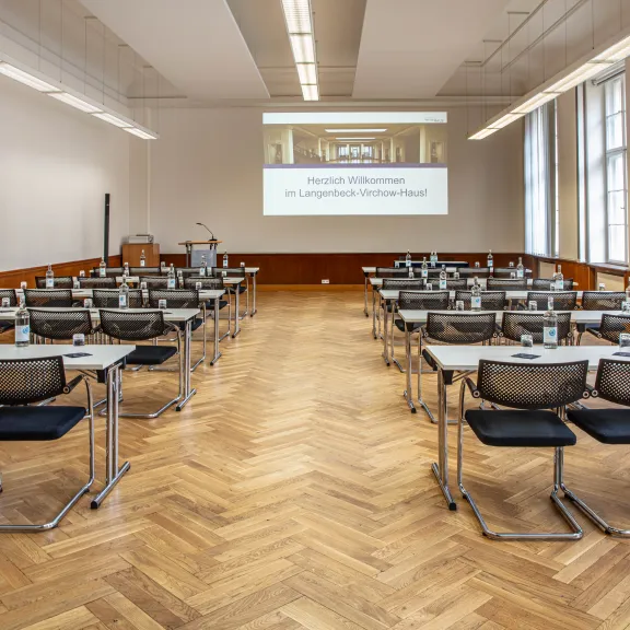 Seminarraum Bernhard von Langenbeck in Theaterbestuhlung