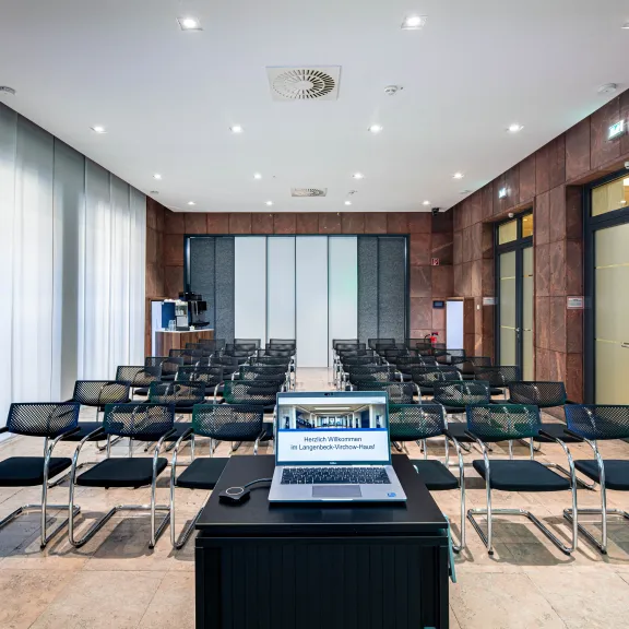 Der Seminarraum Expertisium mit Theaterbestuhlung für bis zu 40 Personen