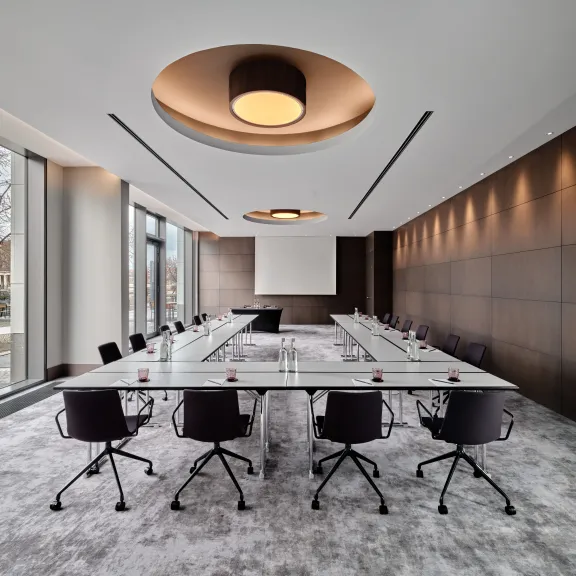 Meeting Room "Friedrichshain" im Radisson Blue Collection Hotel