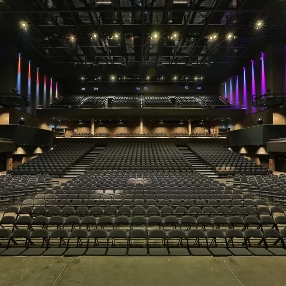 Innenraum Uber Eats Music Hall Reihenbestuhlung