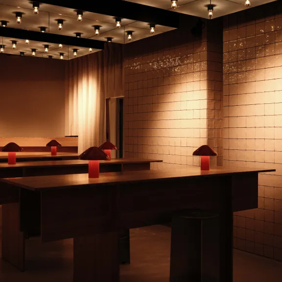 Eingang - und Bar Bereich für soziale und kulinarische Formate im CLINKER