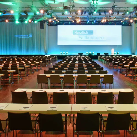 Meeting Guide Berlin, Tagungshotel Berlin, Estrel Berlin, Messehalle I Bankettbestuhlung