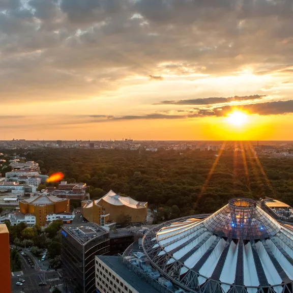 Meeting Guide Berlin Blick von der Terasse des Panoramapunkt am Potsdamer Platz