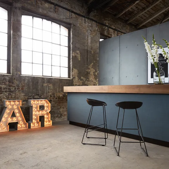 Meeting Guide Berlin, Eventausstattung Berlin, Kaluza + Schmid, Mietmobiliar Bar