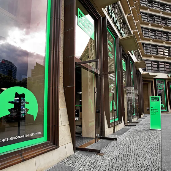 Deutsches Spionage Museum, Außenansicht, Eingang