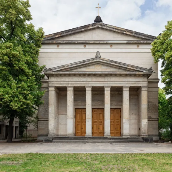 Außenansicht St. Elisabeth Kirch Berlin
