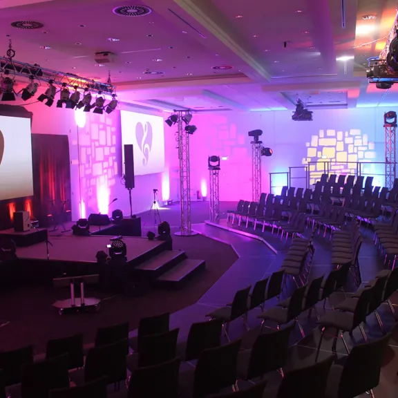 Hotel Berlin, Berlin Arena Setup