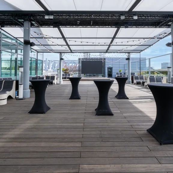 Eventlocation-Berlin_Alice_Rooftop_Markise