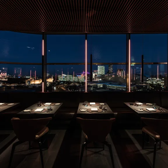 Fine Dining im Himmel über Berlin