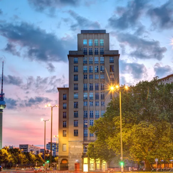 PlaceOne - Panoramalocation am Strausberger Platz