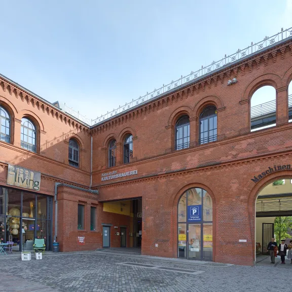 Kino in der Kulturbrauerei Aussenansicht 2