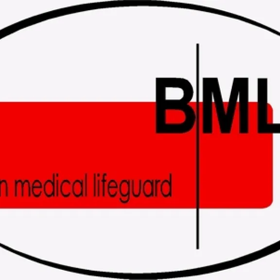 Logo mit rotem Rechteck, Text "berlin medical lifeguard", große Buchstaben "BMLG"