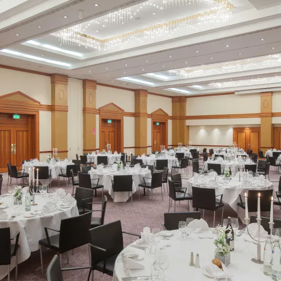 Meeting Guide Berlin, Park Inn by Radisson Berlin Alexanderplatz, Firmenfeier, Tagung, Bankett