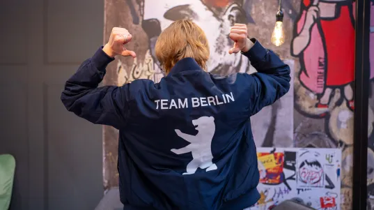 IMEX Messe 2024 in Frankfurt am Main, visitBerlin Stand, TeamBerlin Branding