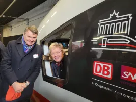 Eröffnung der Zug-Verbindung der deutschen Bahn Berlin-Paris
