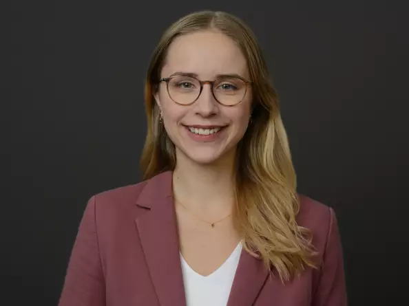 Ansprechpartnerin Anne Geyer