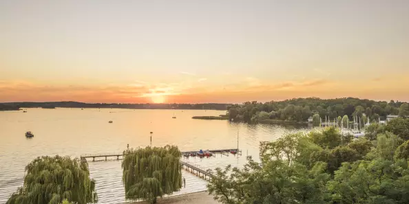 Blog BerlinMeetings, event locations at Wannsee, sunset at Wannsee