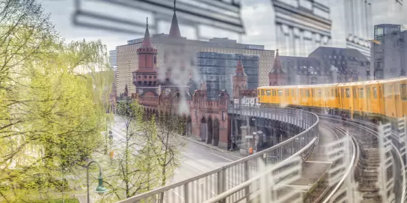 Germany, Berlin, view out of a subway train crossing the Oberbaumbruecke