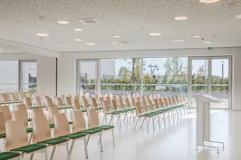 Tagungsraum Gärten der Welt Reihenbestuhlung