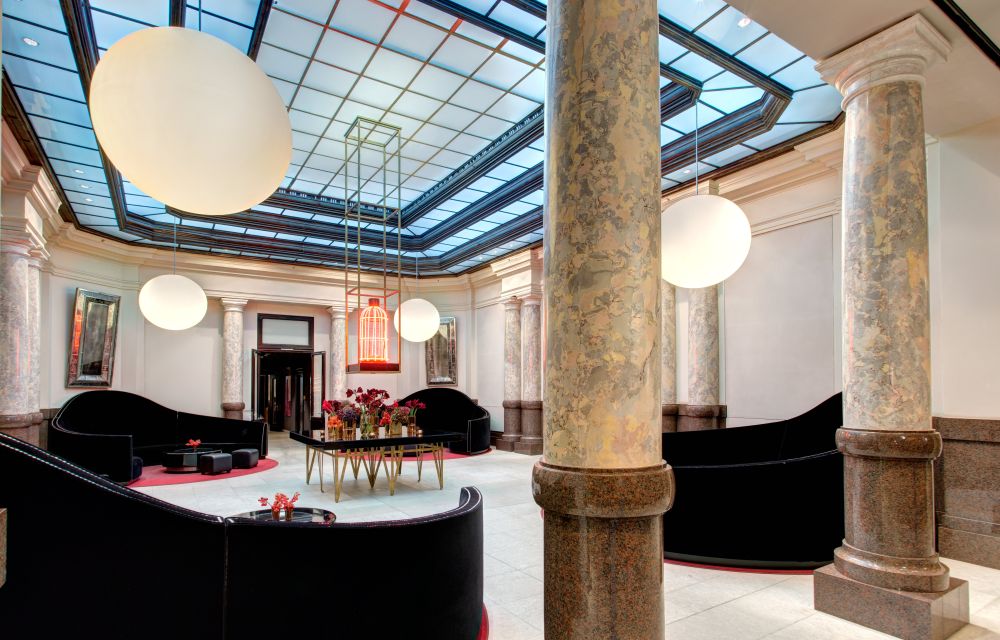Lobby of the Hotel de Rome