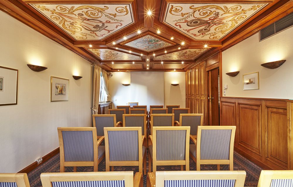 Hotel Villa Kastania conference room parliamentary seating