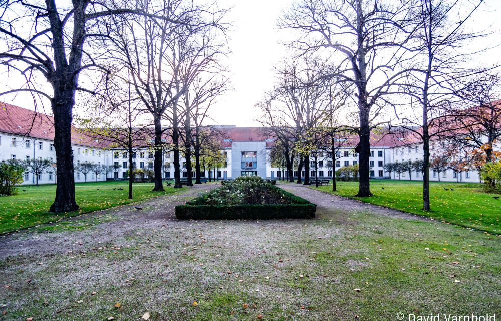 Robert-Koch-Platz