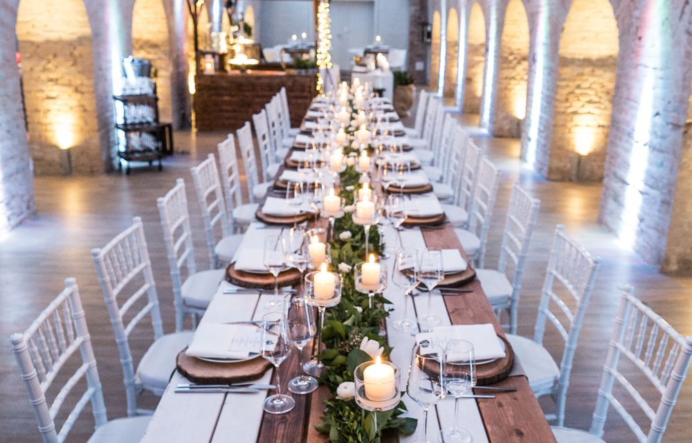 Long chic table with candles