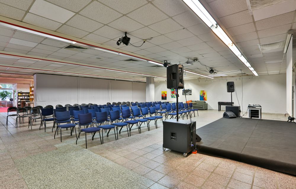 Großer Veranstaltungsraum der MEET+CHANGE Location Kulturzentrum Prenzlauer Berg