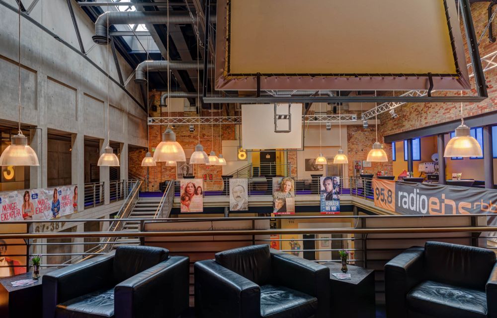 Kino in der Kulturbrauerei Foyer